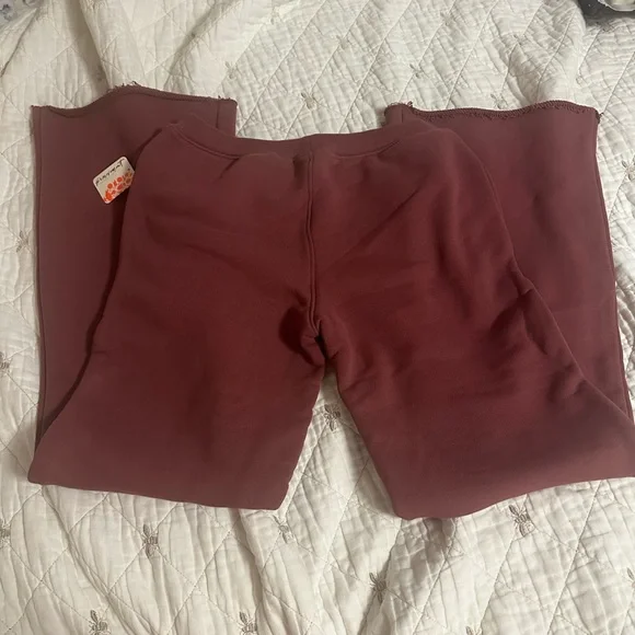 Stance flare sweat pants by FP MVMT - Picture 7 of 7